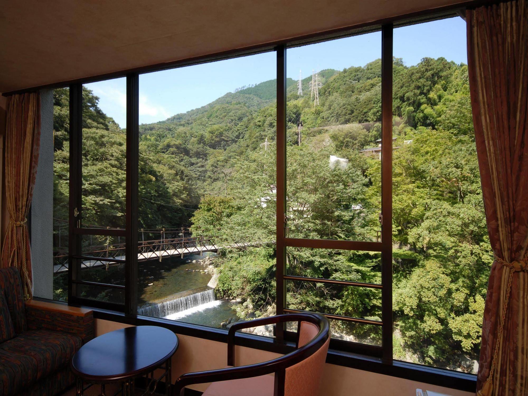 Tonosawa Quatre Saisons Hotel Hakone Bagian luar foto