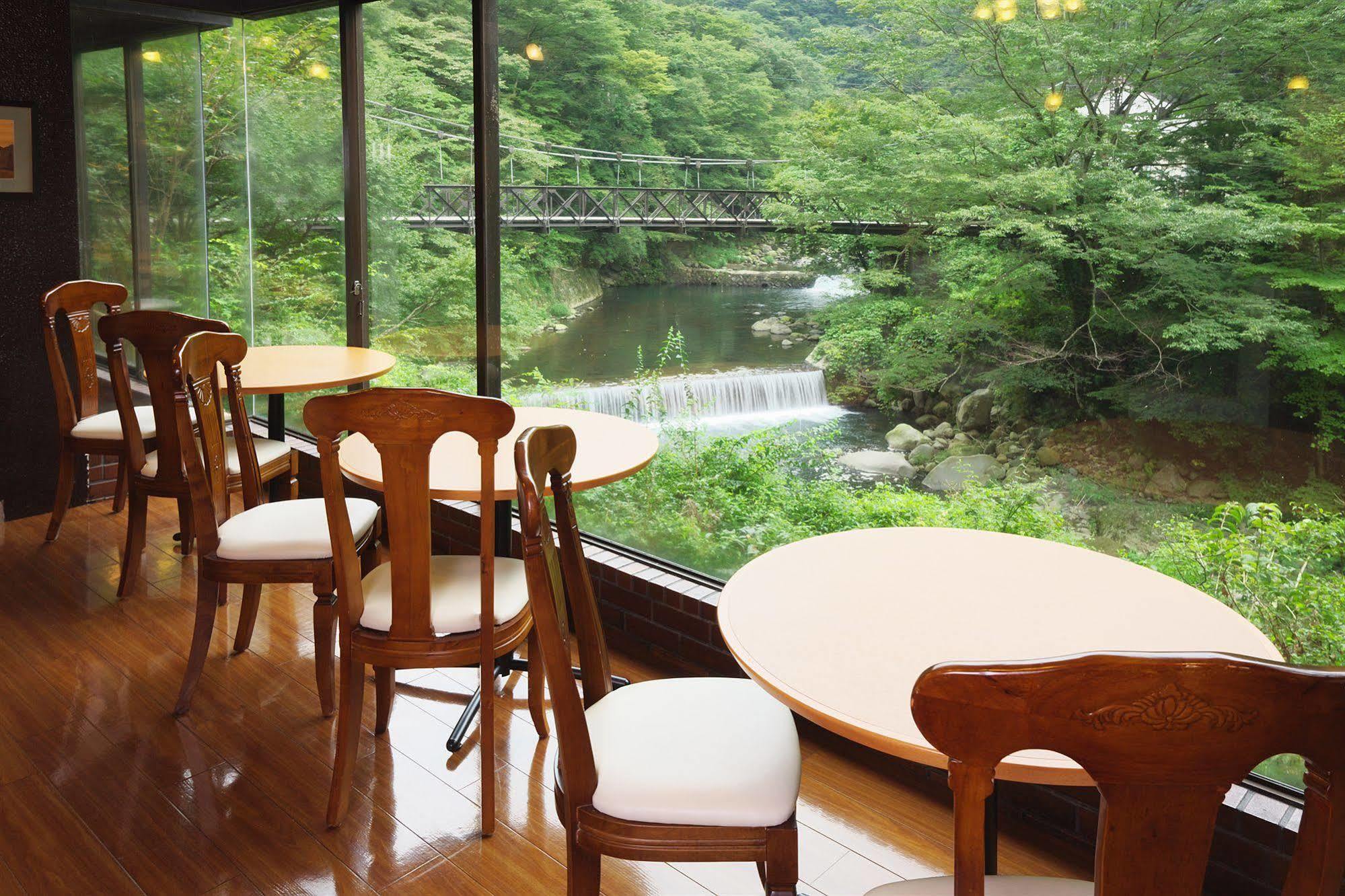 Tonosawa Quatre Saisons Hotel Hakone Bagian luar foto