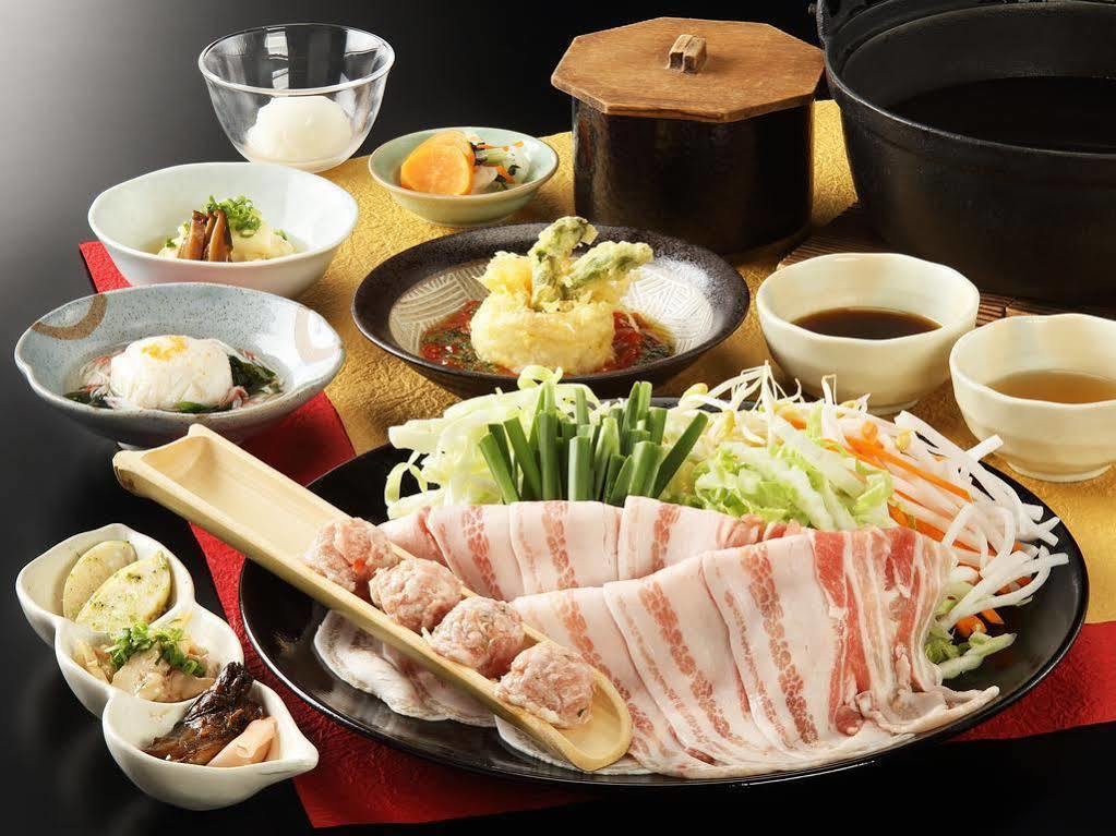 Tonosawa Quatre Saisons Hotel Hakone Bagian luar foto