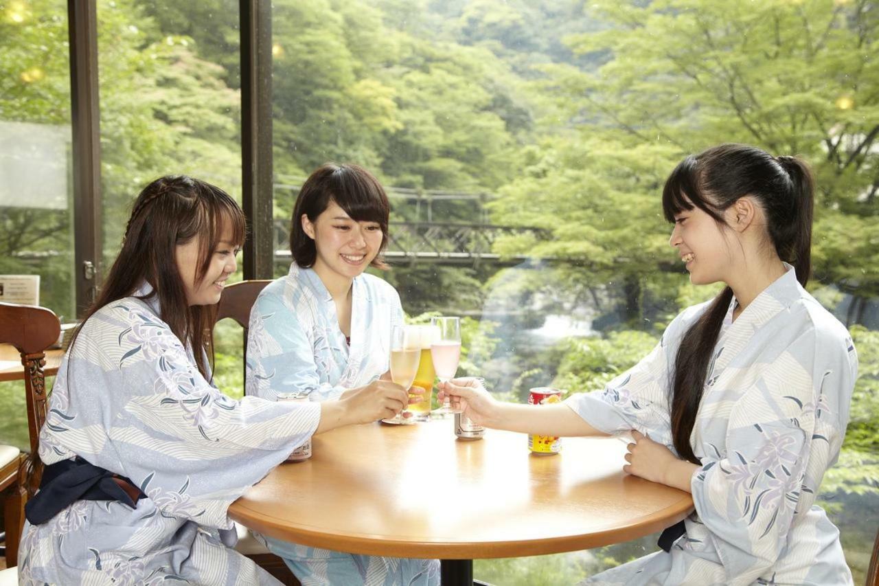 Tonosawa Quatre Saisons Hotel Hakone Bagian luar foto