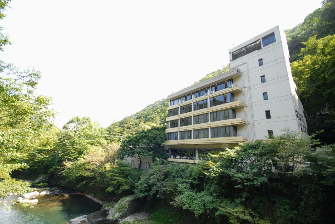 Tonosawa Quatre Saisons Hotel Hakone Bagian luar foto